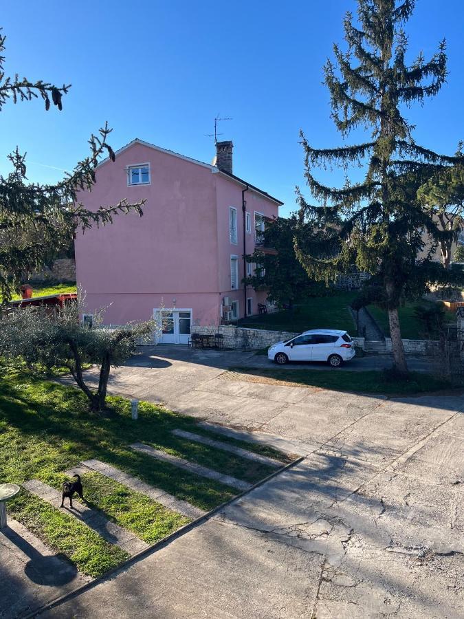 Apartma Sunny Lägenhet Izola Exteriör bild
